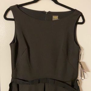 Little black dress .. Size 6 it’s stretchy too.